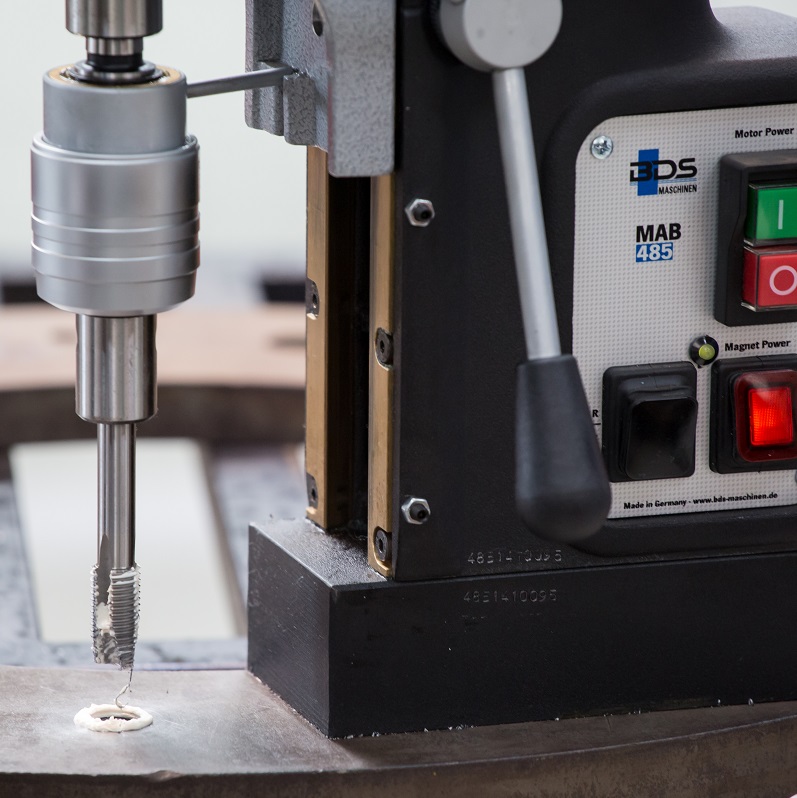 AMADA Tapping CTS-900NT